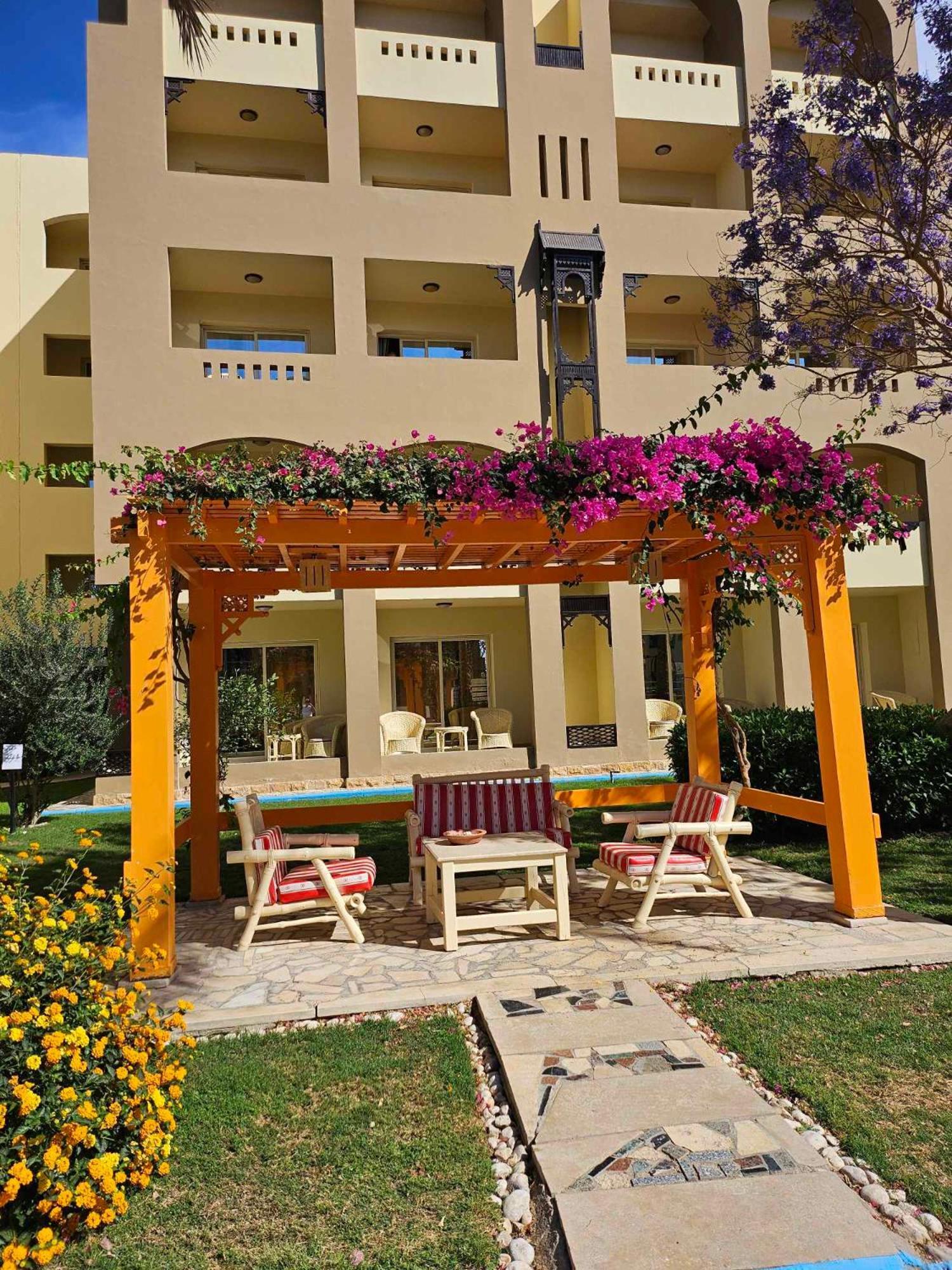 Comfortable Studio In Hotel Karma With Private Beach And Pools Family Only Or Female フルガダ エクステリア 写真